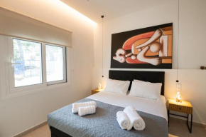 SEMIRAMIS Luxury Apartments